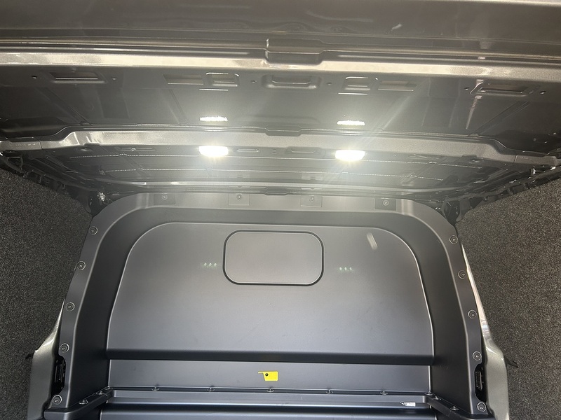 Ford Transit Custom 2.0 320 EcoBlue Limited Crew Van Double Cab 5dr Diesel Auto L2 H1 Euro 6 (s/s) (170 ps) - U75237
