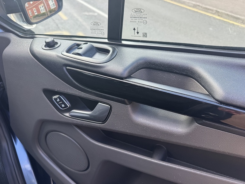 Ford Transit Custom 2.0 300 EcoBlue Limited Panel Van 5dr Diesel Manual L2 H1 Euro 6 (s/s) (130 ps) - U75243