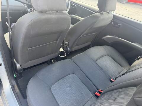 Hyundai i10 1.2 Active Hatchback 5dr Petrol Manual Euro 5 (85 bhp) - U75252