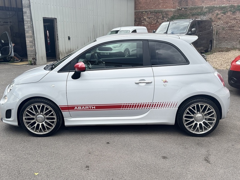 Abarth 595 1.4 T-Jet Hatchback 3dr Petrol Manual Euro 6 (140 ps) - U75253