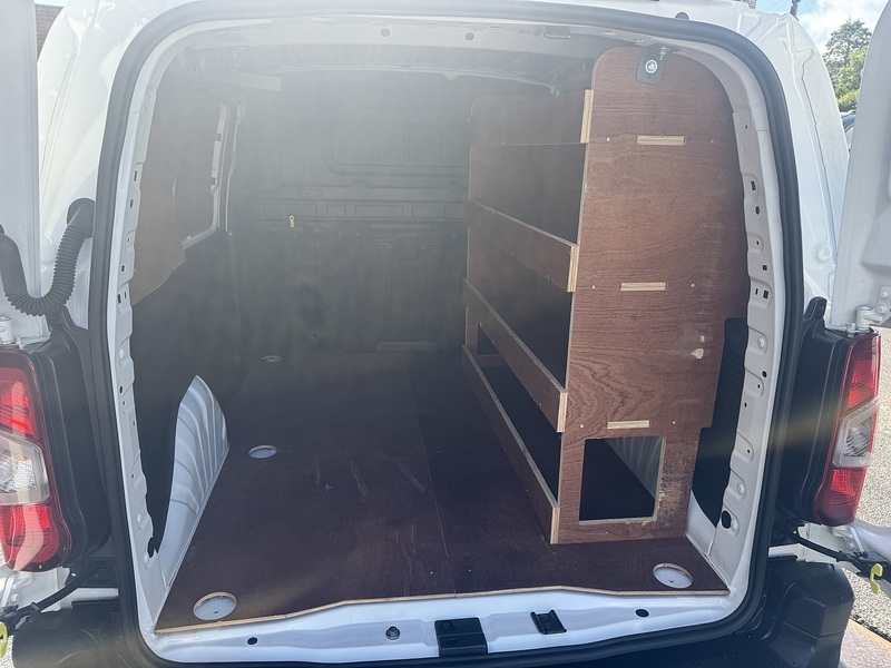 Peugeot Partner 1.5 BlueHDi 1000 Professional Standard Panel Van 5dr Diesel Manual SWB Euro 6 (100 bhp) - U75261