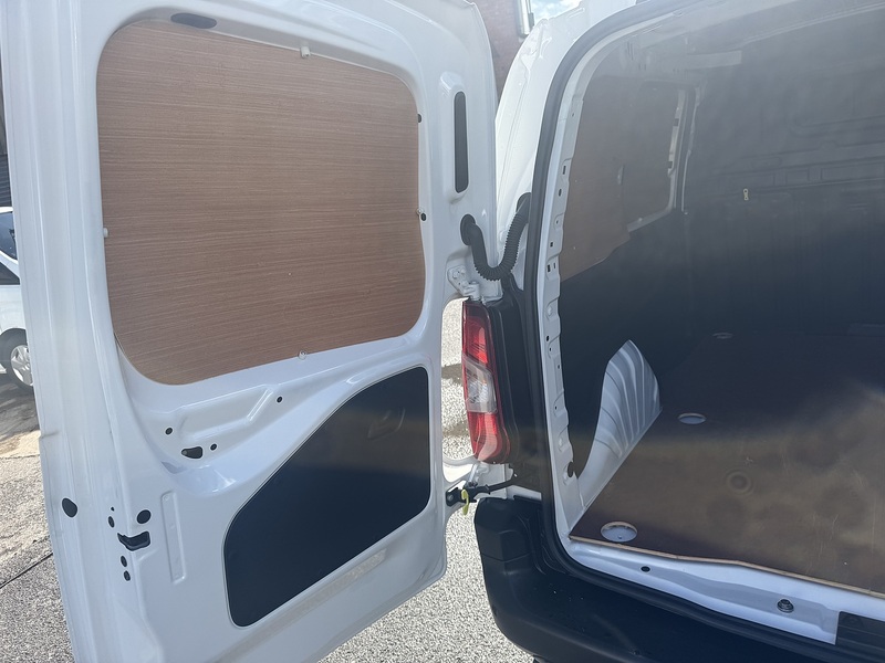 Peugeot Partner 1.5 BlueHDi 1000 Professional Standard Panel Van 5dr Diesel Manual SWB Euro 6 (100 bhp) - U75261