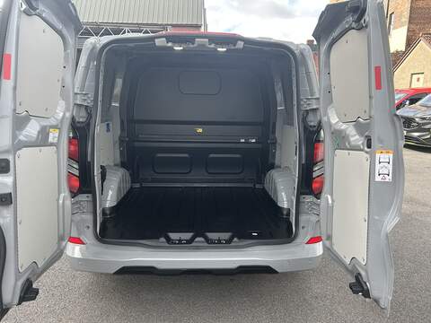 Ford Transit Custom 2.0 320 EcoBlue Limited Crew Van Double Cab 5dr Diesel Manual L1 H1 Euro 6 (s/s) (136 ps) - U75268