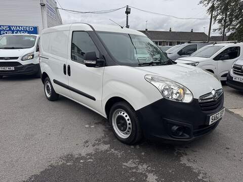 Vauxhall Combo 2.0 TDI CR35 Commerce Plus Panel Van 5dr Diesel Manual FWD LWB High Roof Euro 6 (s/s) (140 ps)