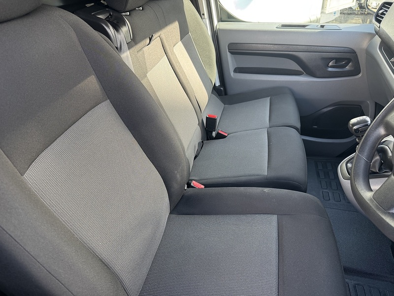 Peugeot Expert 1.5 BlueHDi 1000 Professional Premium Standard Panel Van 6dr Diesel Manual MWB Euro 6 (s/s) (100 - U75273