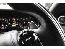 Land Rover Range Rover Evoque D180 R-Dynamic HSE