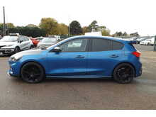 Ford Focus T EcoBoost ST-Line X