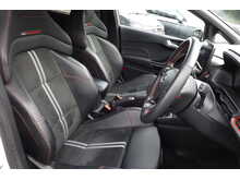 Ford Fiesta T EcoBoost ST-3