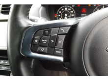 Jaguar F-PACE D180 Chequered Flag