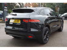 Jaguar F-PACE D180 Chequered Flag