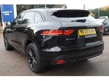 Jaguar F-PACE D180 Chequered Flag
