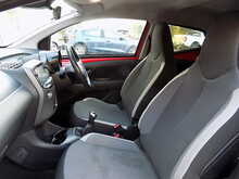 Toyota AYGO VVT-i x-trend