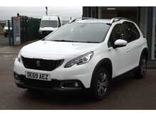 Peugeot 2008 PureTech Signature