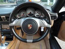 Porsche 911 997.2 Carrera 4S Cabriolet