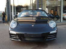 Porsche 911 997.2 Carrera 4S Cabriolet