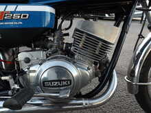 Suzuki GT250 