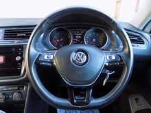 Volkswagen Tiguan Allspace TSI SE Nav