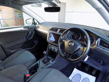 Volkswagen Tiguan Allspace TSI SE Nav
