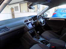 Volkswagen Tiguan Allspace TSI SE Nav