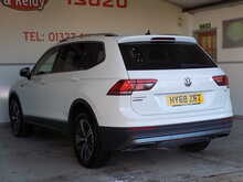 Volkswagen Tiguan Allspace TSI SE Nav