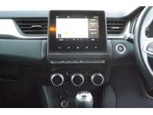 Renault Captur TCe Iconic