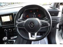 Renault Captur TCe Iconic