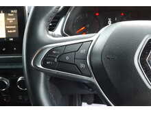 Renault Captur TCe Iconic