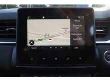 Renault Captur TCe Iconic