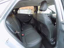 Ford Puma T EcoBoost Titanium