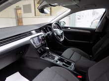 Volkswagen Passat TSI EVO SE Nav