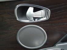 Aston Martin DB11 V12