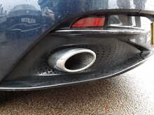 Aston Martin DB11 V12