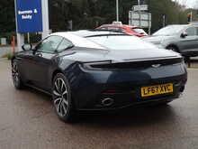 Aston Martin DB11 V12