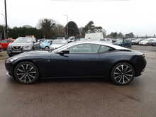 Aston Martin DB11 V12