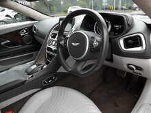 Aston Martin DB11 V12