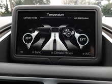 Aston Martin DB11 V12