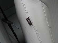 Aston Martin DB11 V12