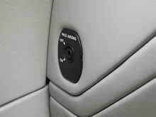 Aston Martin DB11 V12