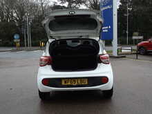 Hyundai i10 Play