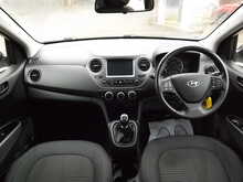 Hyundai i10 Play