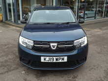 Dacia Sandero SCe Essential