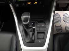 Toyota RAV4 VVT-h Dynamic