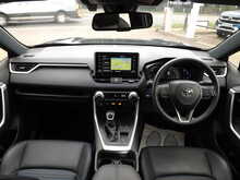 Toyota RAV4 VVT-h Dynamic