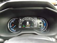 Toyota RAV4 VVT-h Dynamic
