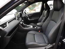 Toyota RAV4 VVT-h Dynamic