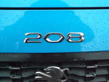 Peugeot 208 PureTech Allure Premium