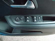 Peugeot 208 PureTech Allure Premium