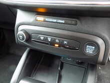 Ford Focus T EcoBoost MHEV Titanium Vignale