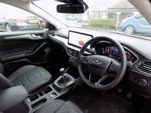 Ford Focus T EcoBoost MHEV Titanium Vignale
