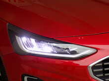 Ford Focus T EcoBoost MHEV Titanium Vignale